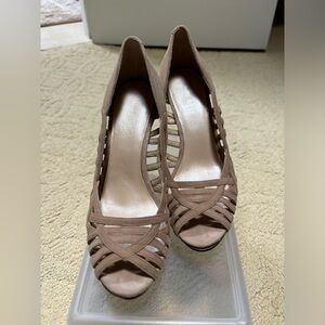 Nine West Size 6 1/2” Beige Suede 4” heels